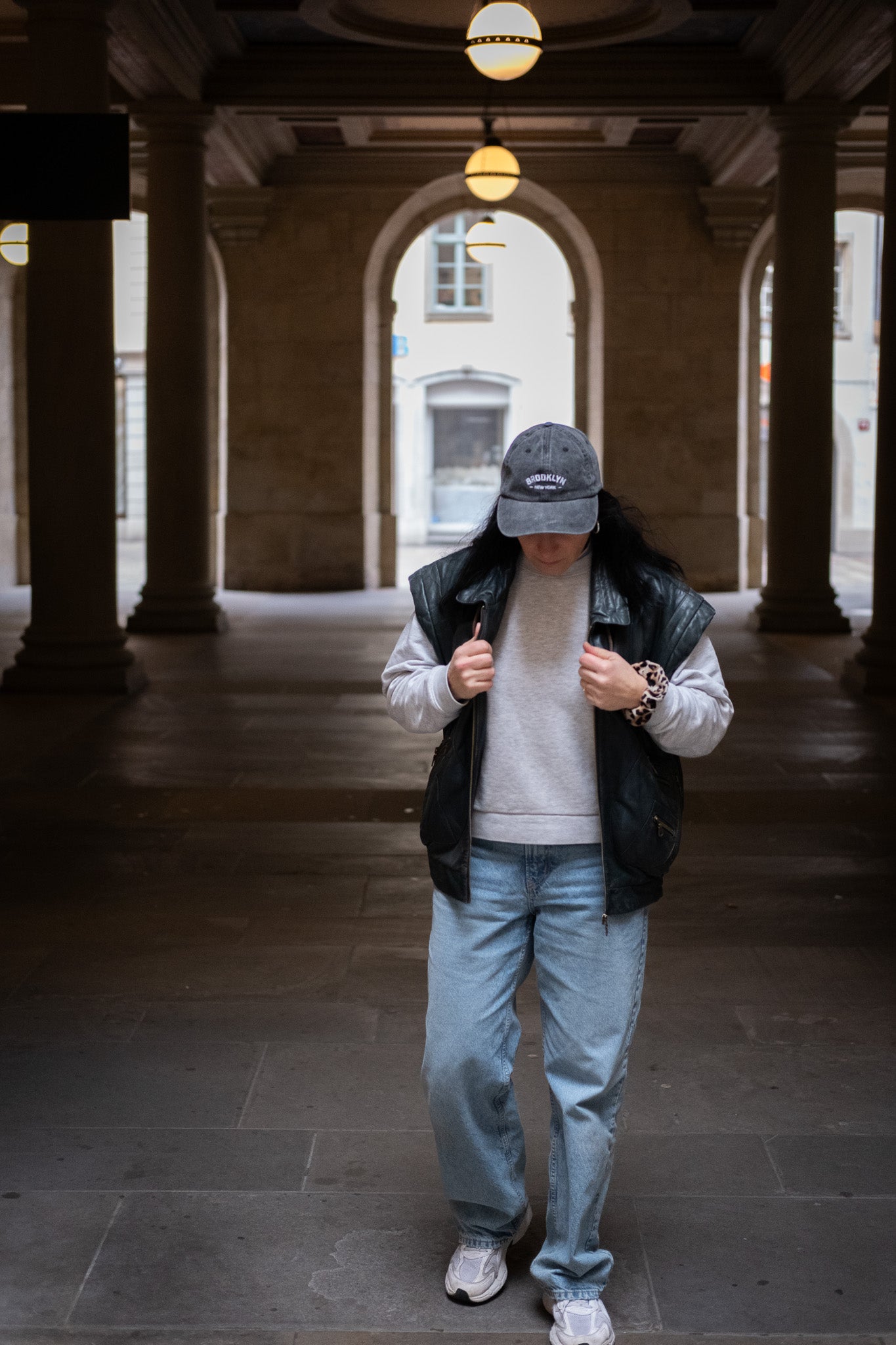 VINTAGE LEATHER VEST IN DARK GREEN